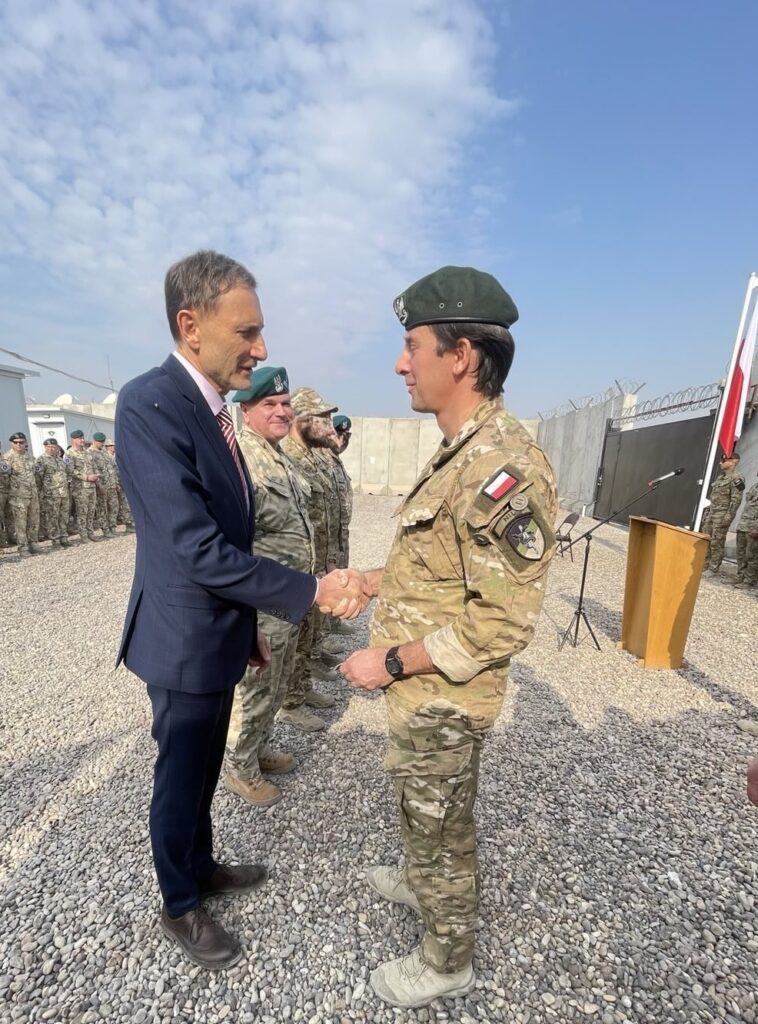 Przekazanie dowodzenia PKW Irak