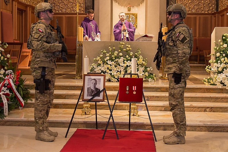 Żołnierze Wojsk Specjalnych pożegnali chor. Sebastiana Kinasiewicza