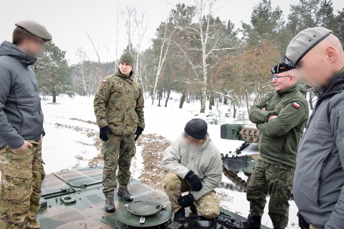 Instruktorzy z GROM w 1. Warszawskiej Brygadzie Pancernej