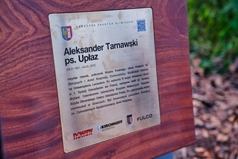 Ławeczka Znanych Gliwiczan fot. Michal Buksa