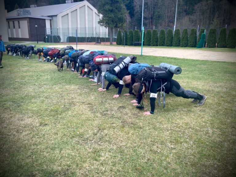 Polski doktorat obala mit o selekcji do Wojsk Specjalnych. Klasyczne testy siły nie różnicują kandydatów — to co różnicuje?